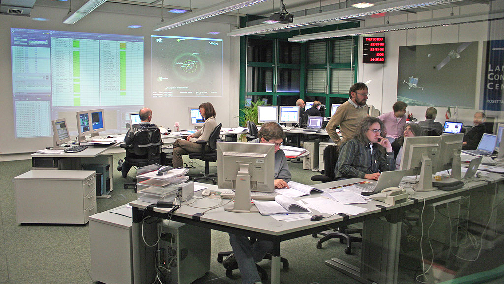 Philae is awake - DLR - Cologne - Centre de contrôle - Control Center - Köln