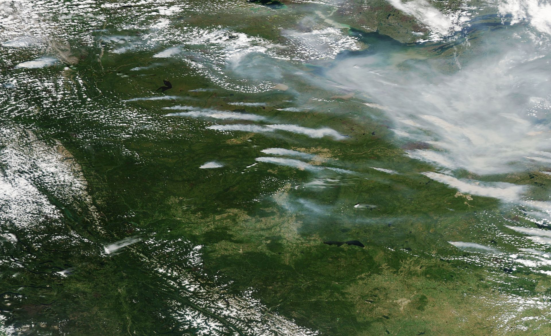 Aqua - MODIS - Incendie - Canada - Alberta - Saskatchewan - Juin 2015 - vus par satellite - NASA - GSFC - ESDIS - LANCE