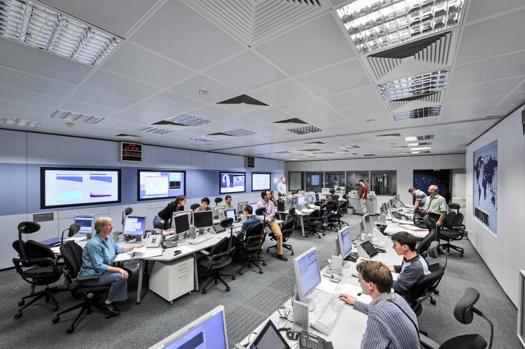 Rosetta - Calcul orbite - Trajectoire - Flight dynamics - Modele gravite - harmoniques - incertitude - ESA - ESOC
