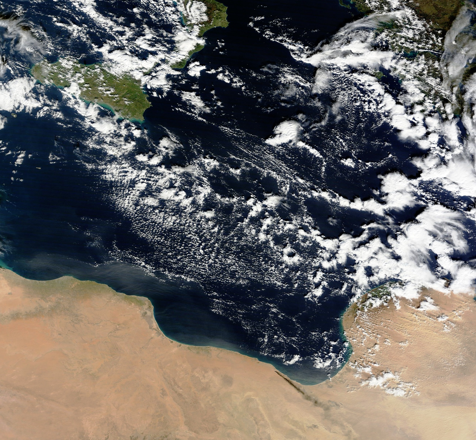 Libye - état islamique - EI - incendie - feux - terminaux pétroliers - Cuves stockage pétrole - Janvier 2016 - Satellite MODIS - Terra