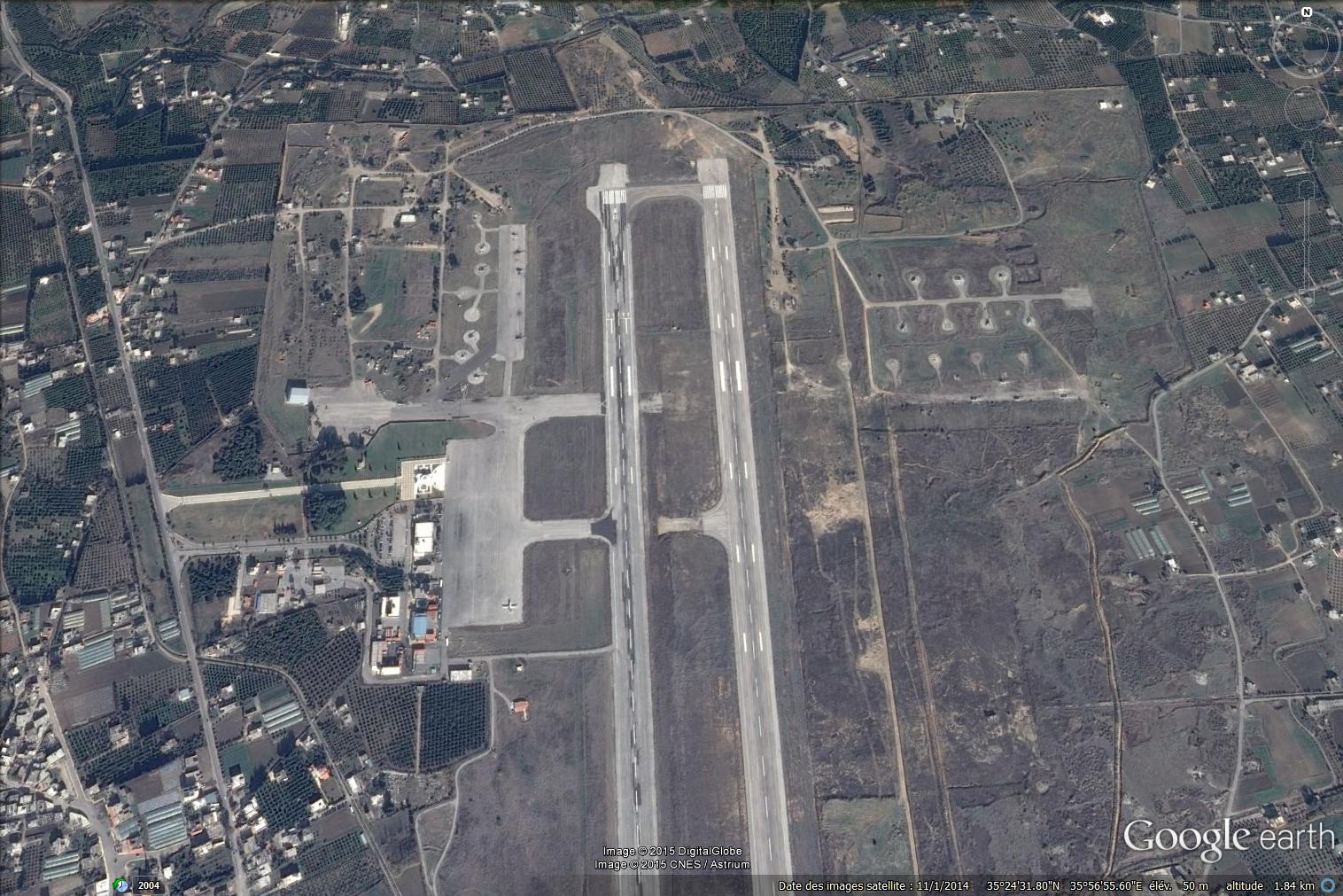 Syrie - Lattaquié - aéroport avant arrivée avions russes - avant travaux - Google Earth