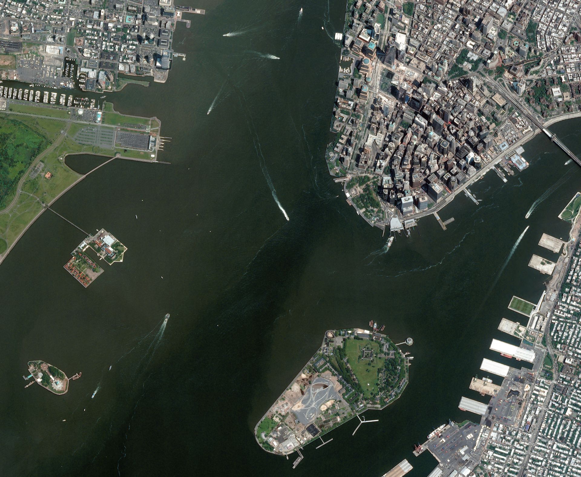 New York - Manahattan - Statue de la liberté - Ellis Island - One World Trade Centre - Satellite - Pléiades - CNES - Airbus Defence and Space